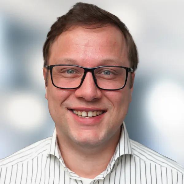 Dr. Christian Sturm
