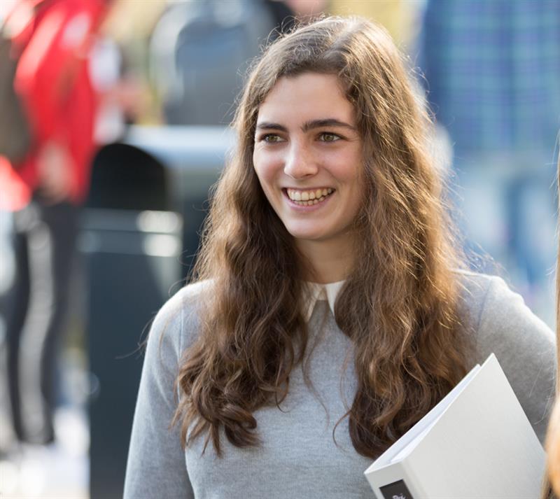 kassandra geyer englisch franzoesisch spanisch